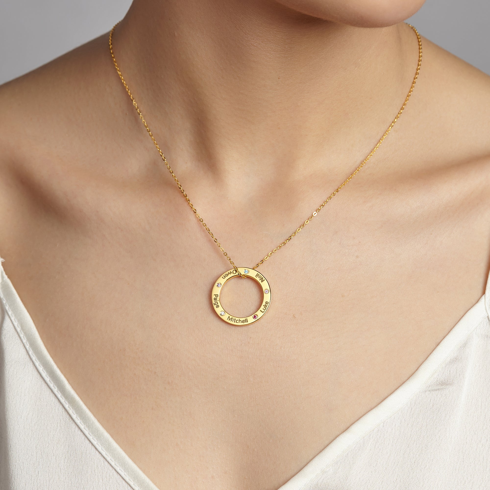 Personalized Necklace Engraved With Loved Ones' Names and Birthstones
